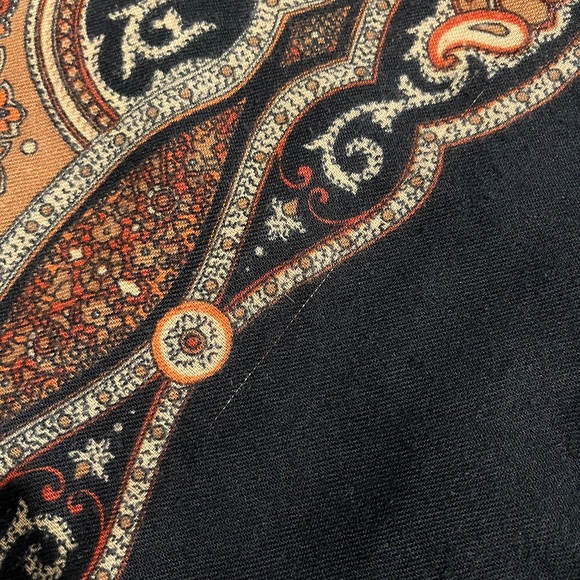 Beautiful black cotton shawl with brown, rust, beige arabesque pattern - Picture 4 of 5